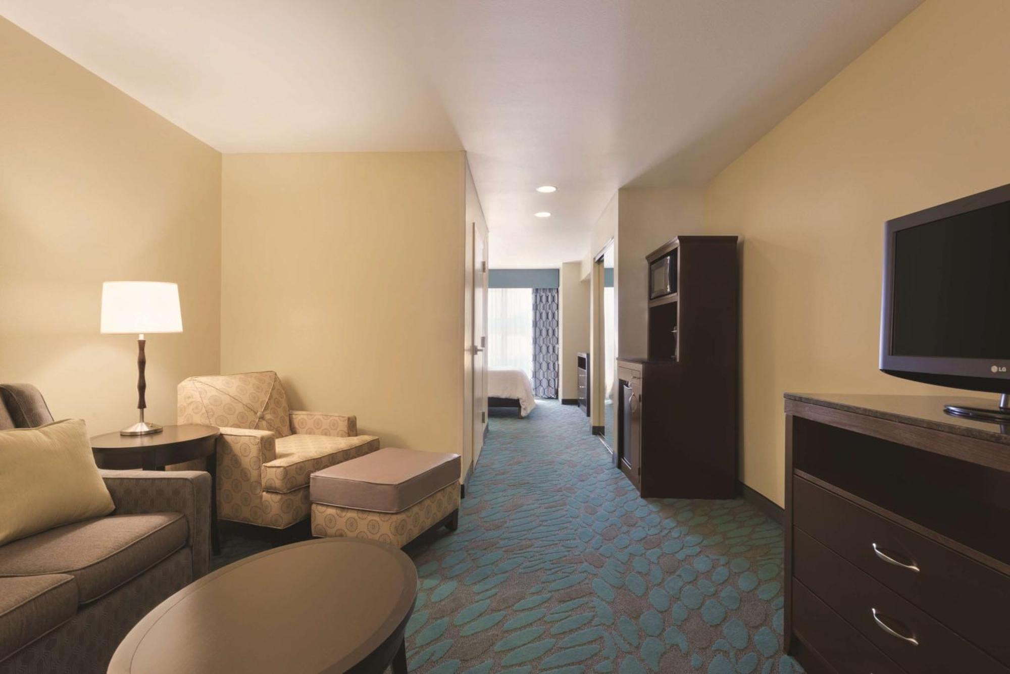 Hilton Garden Inn Fargo Exterior foto