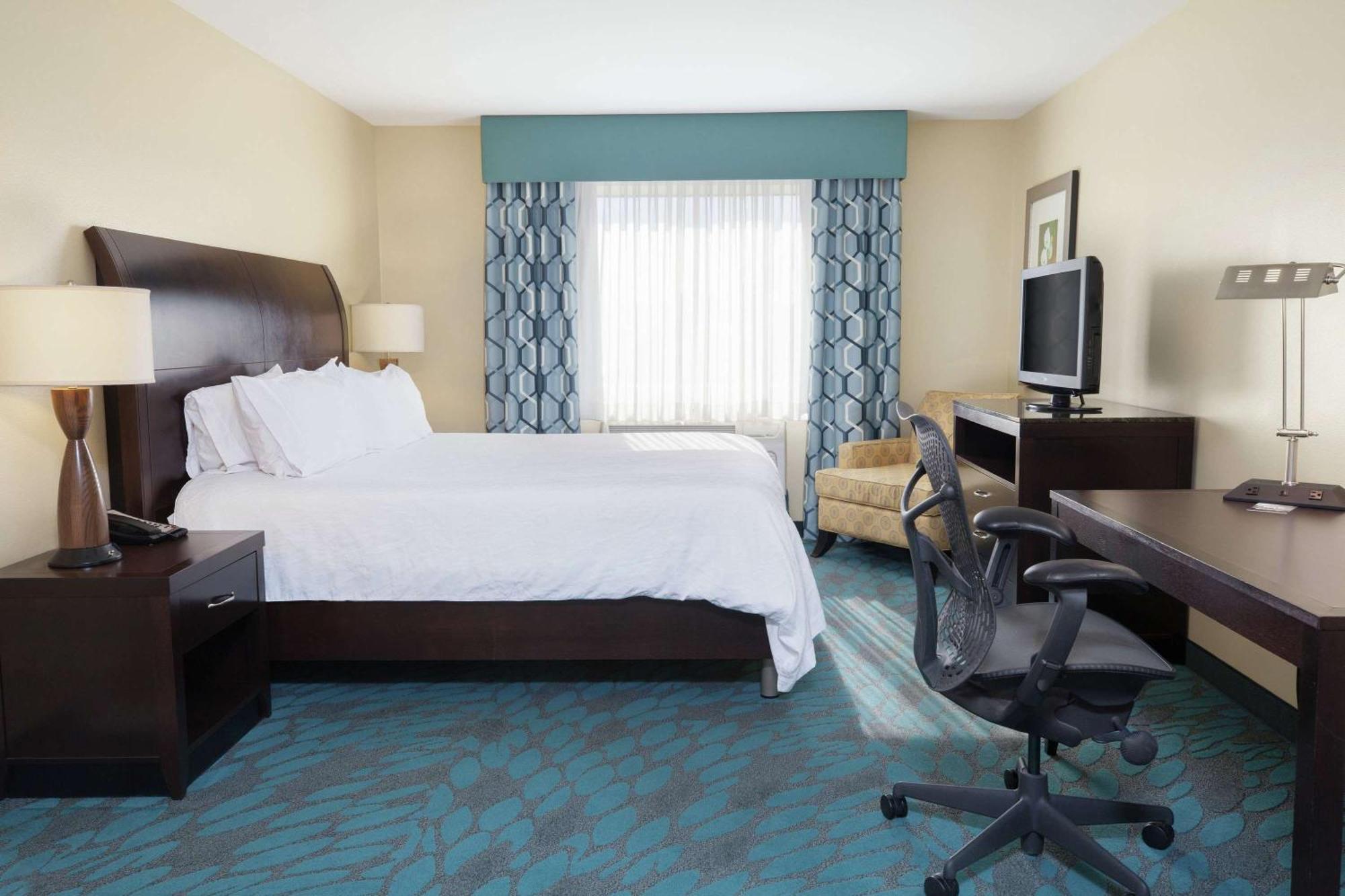 Hilton Garden Inn Fargo Exterior foto